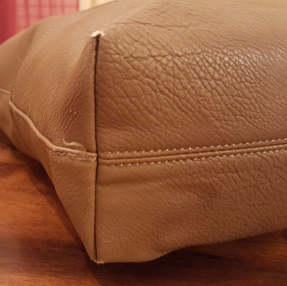 Handbag - Picture 6 of 8